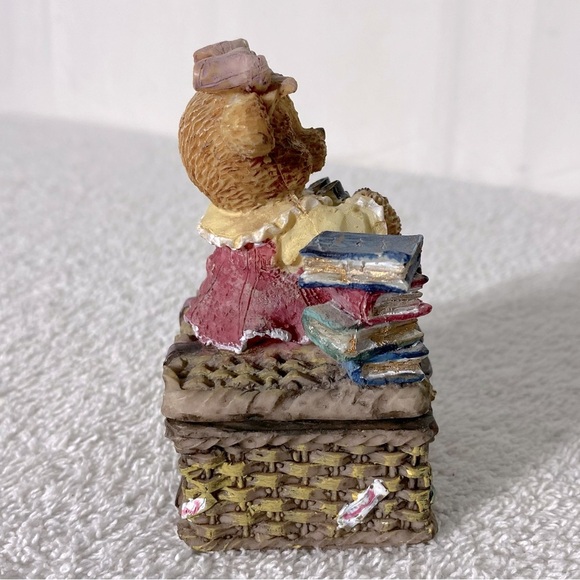 Vintage Charming Bear Figurine with Basket Figurine Trinket Box Collectible - Picture 8 of 10